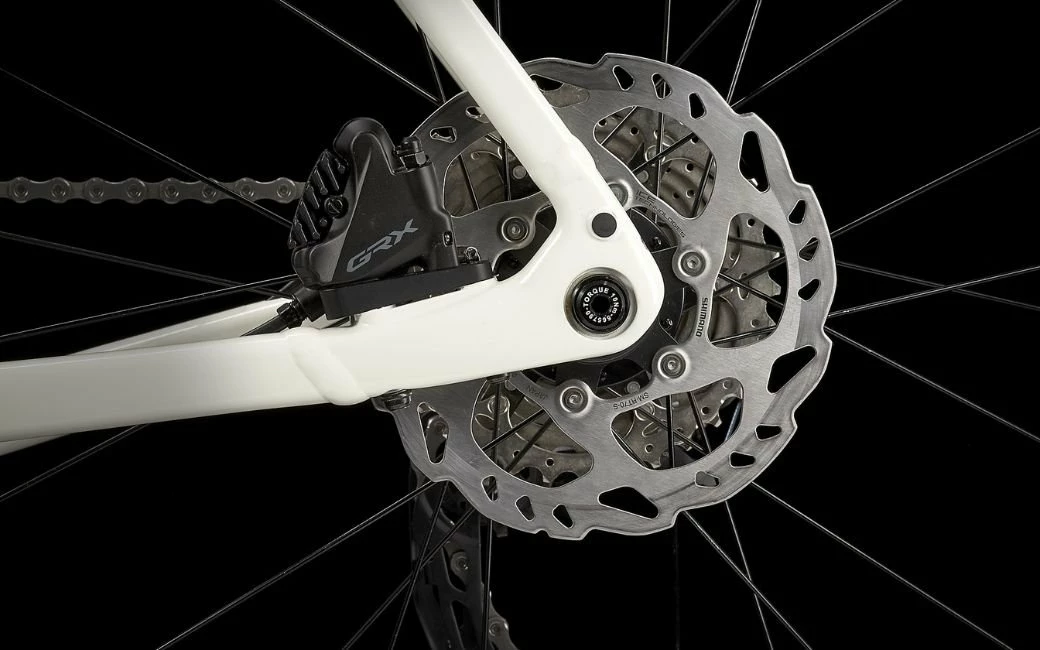 Vélo Gravel TREK Checkpoint ALR 5 Blanc/Noir - 2023 8 Vélo Gravel TREK Checkpoint ALR 5 Blanc/Noir - 2023 – Image 6